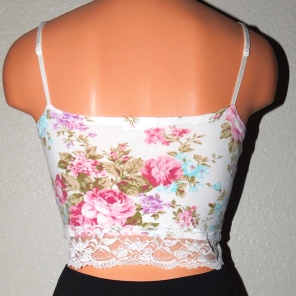 Zenana Outfitters Floral Lace Trim Padded Bralette - Picture 5 of 6